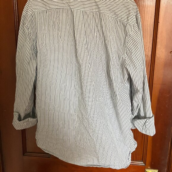 Banana Republic Organic Cotton Striped Cotton Boyfriend Button Down - Picture 5 of 5